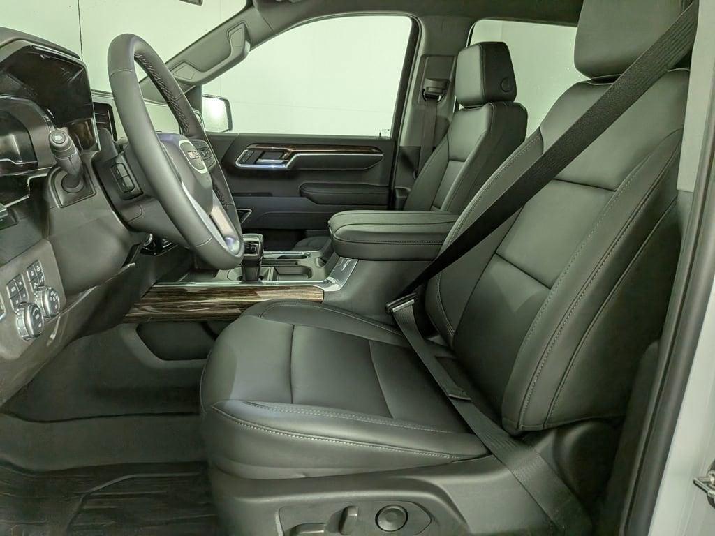 new 2025 GMC Sierra 1500 car, priced at $58,269