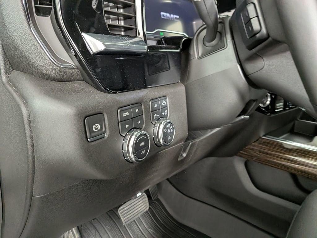 new 2025 GMC Sierra 1500 car, priced at $58,269