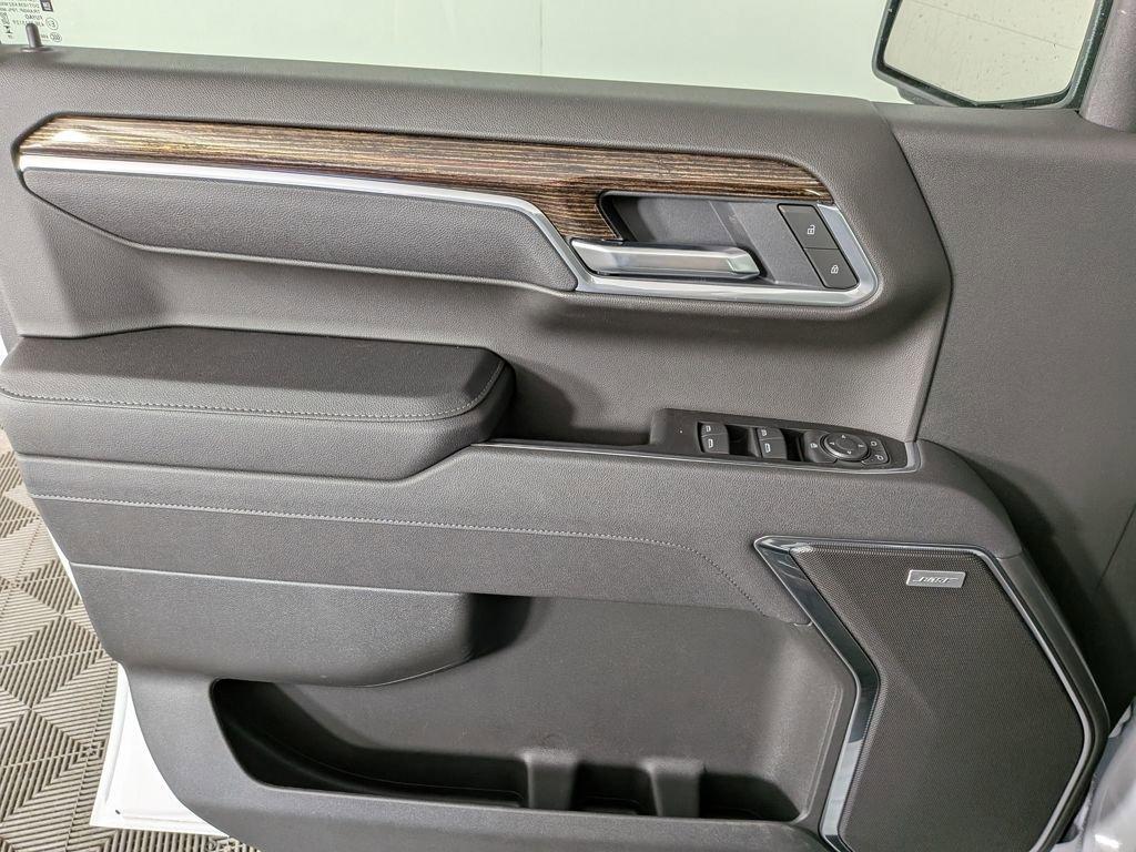 new 2025 GMC Sierra 1500 car, priced at $58,269