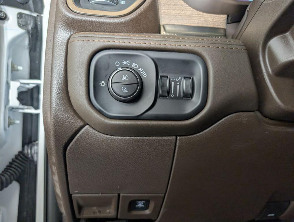 new 2025 Ram 3500 car, priced at $95,685