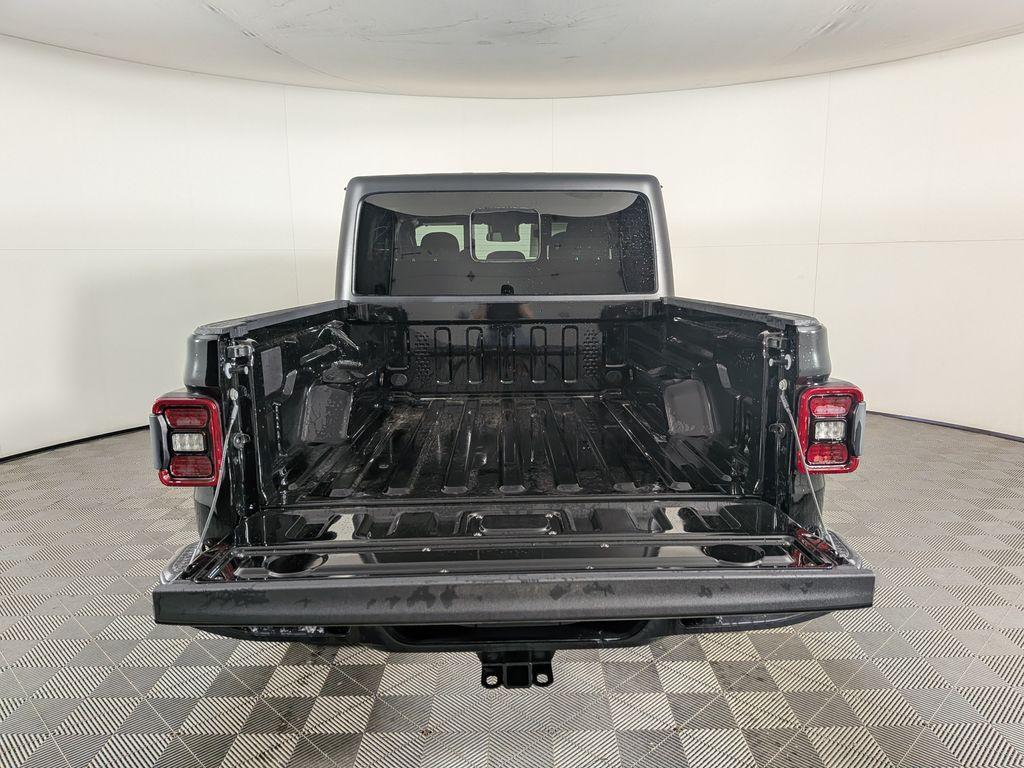 new 2025 Jeep Gladiator car, priced at $45,705