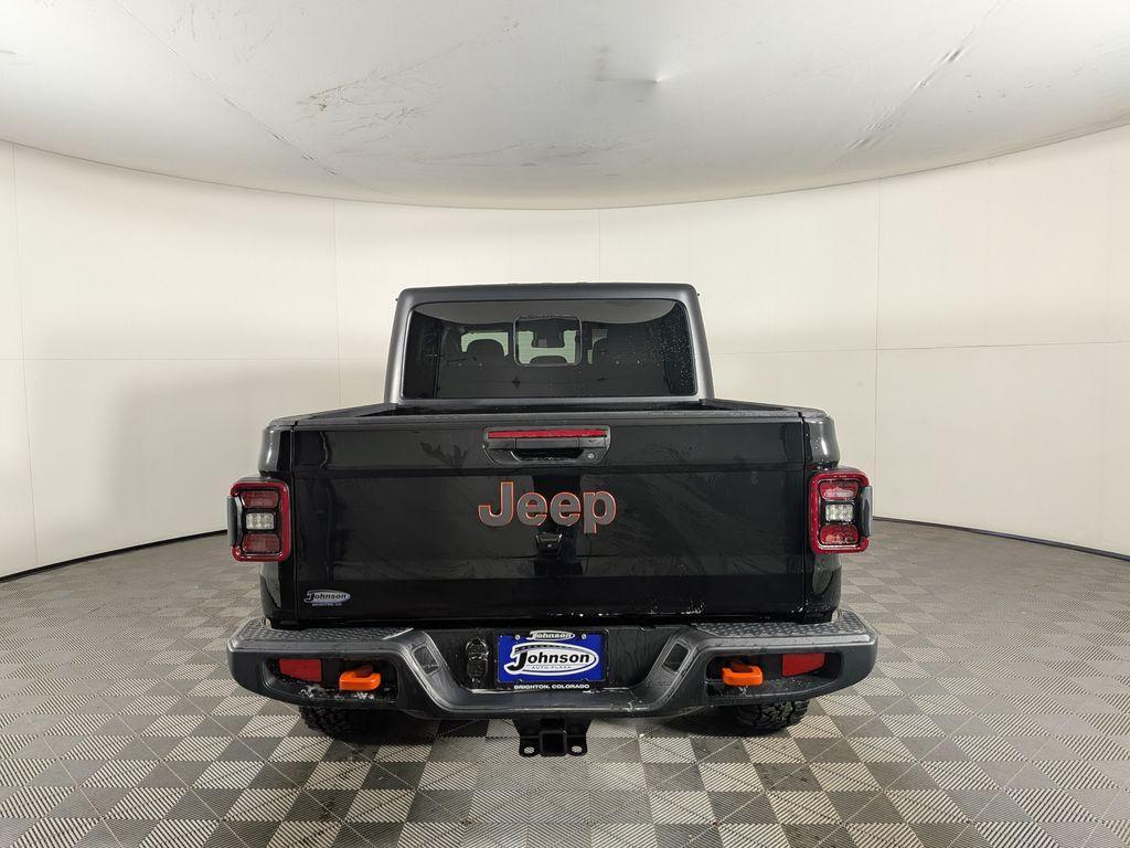new 2025 Jeep Gladiator car, priced at $45,705