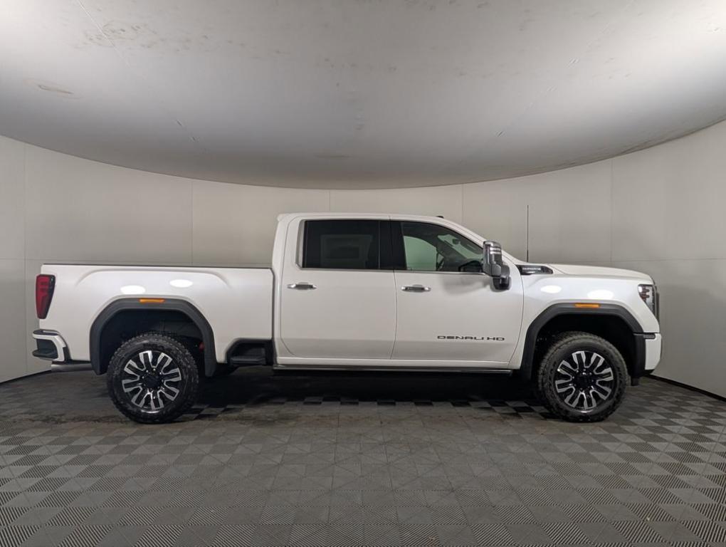 new 2025 GMC Sierra 3500 car, priced at $100,434