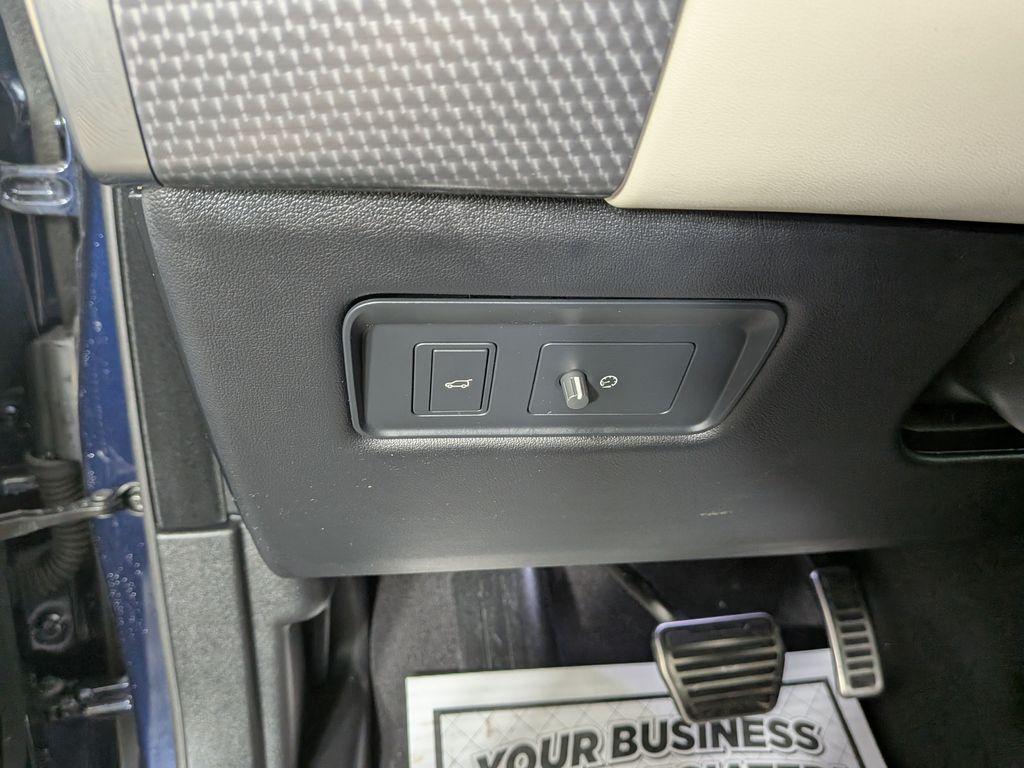 used 2022 Land Rover Range Rover Sport car, priced at $53,488
