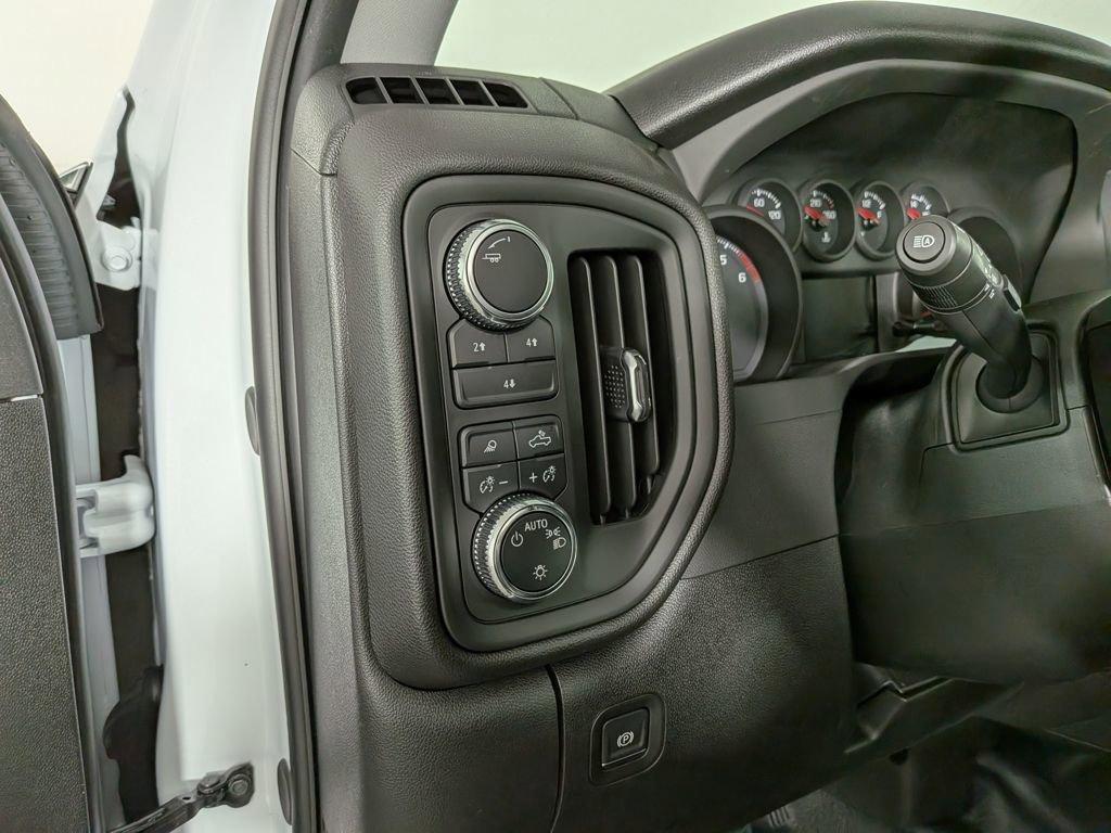 new 2025 GMC Sierra 2500 car, priced at $52,967