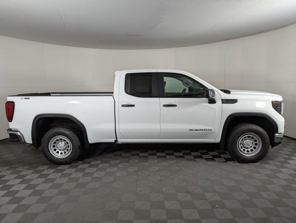 new 2025 GMC Sierra 1500 car, priced at $51,319