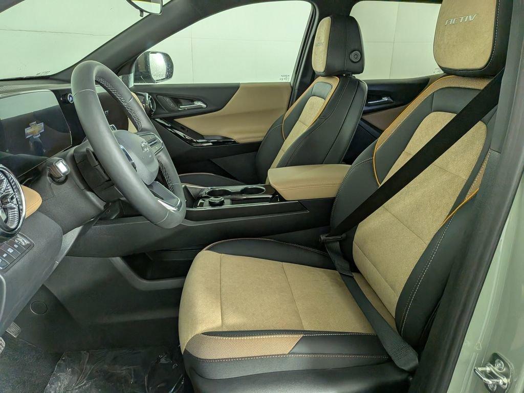new 2026 Chevrolet Equinox car, priced at $35,984