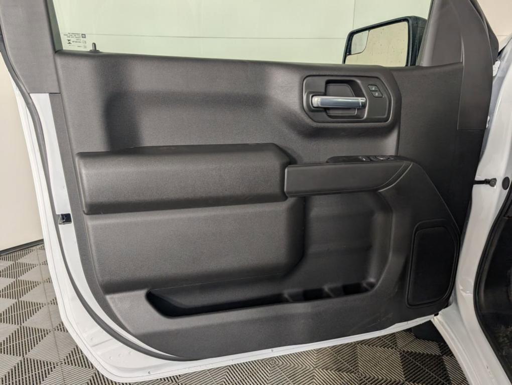 new 2025 Chevrolet Silverado 1500 car, priced at $37,986