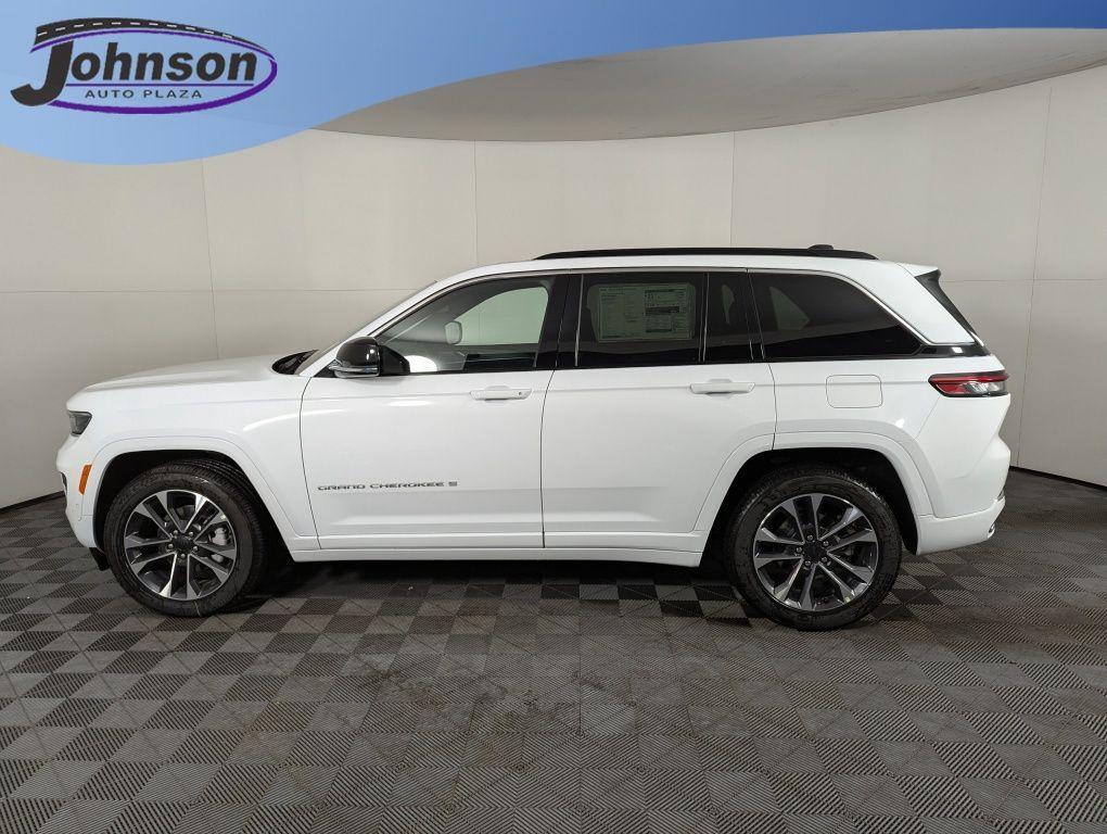 new 2025 Jeep Grand Cherokee car, priced at $54,674