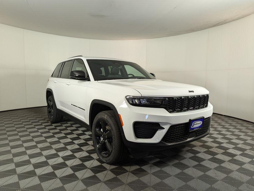 new 2025 Jeep Grand Cherokee car, priced at $44,350