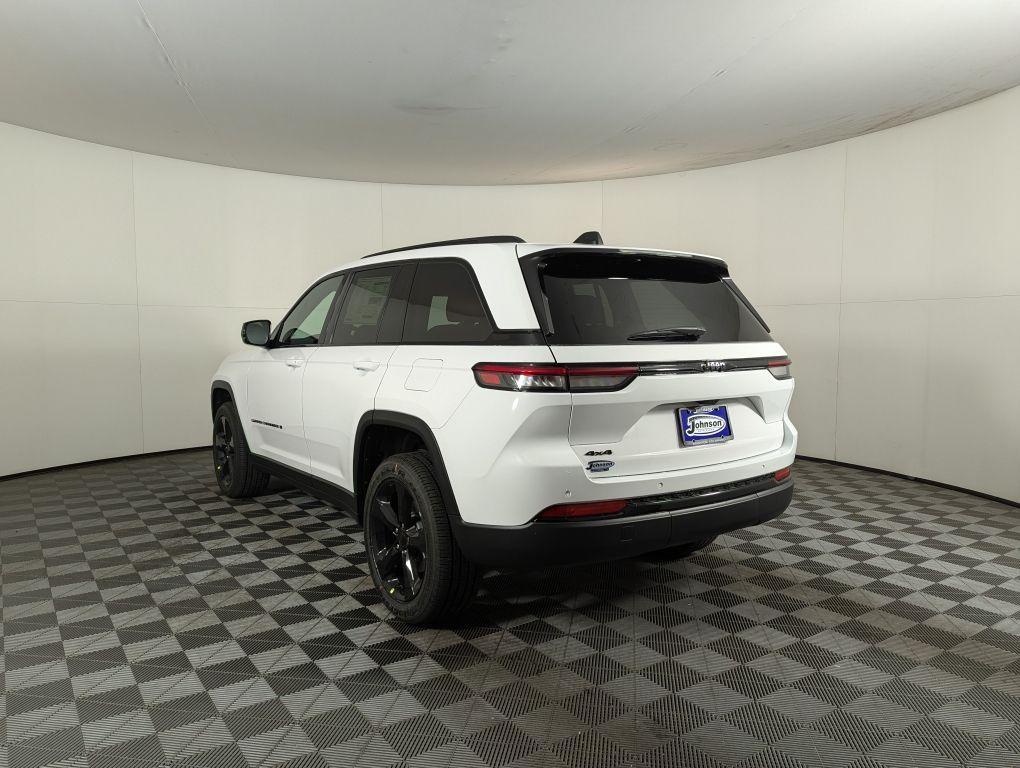 new 2025 Jeep Grand Cherokee car, priced at $44,350