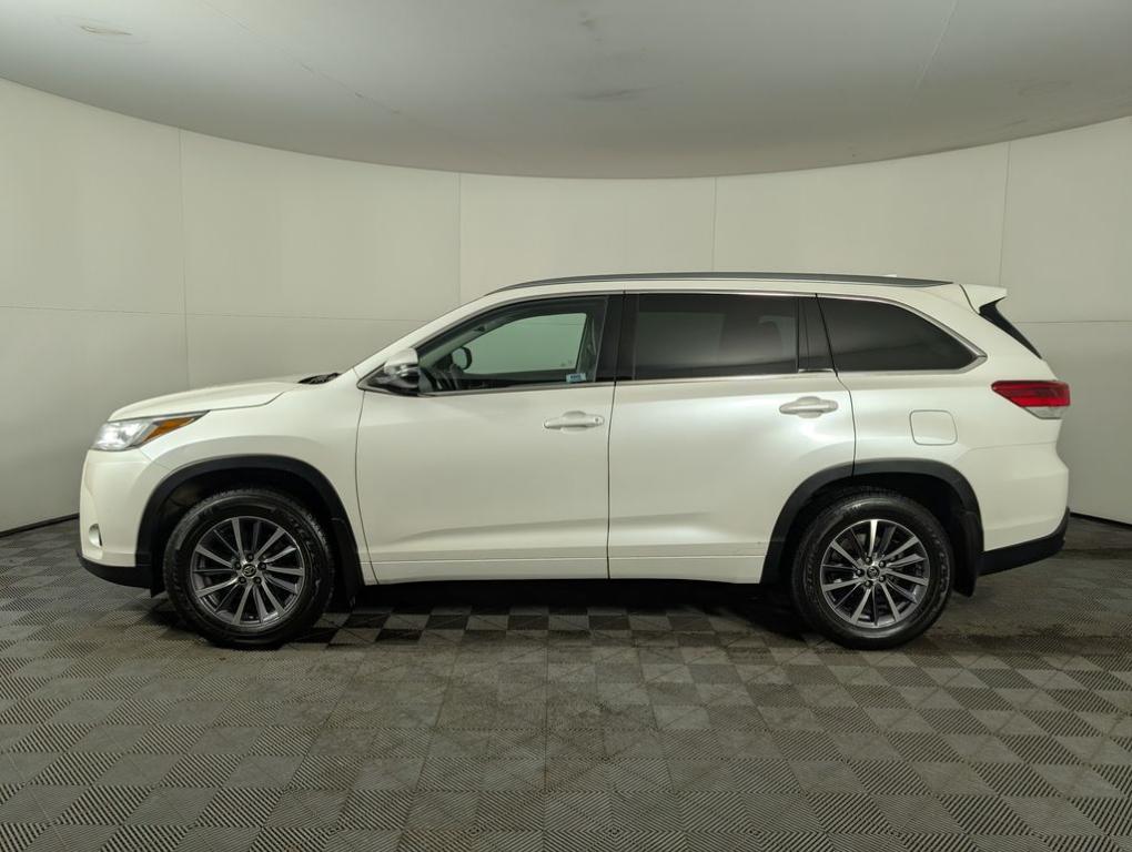 used 2018 Toyota Highlander car, priced at $24,588