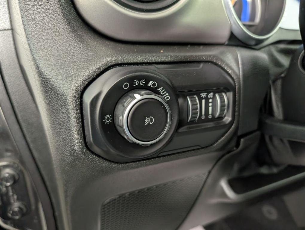 used 2018 Jeep Wrangler Unlimited car, priced at $27,488