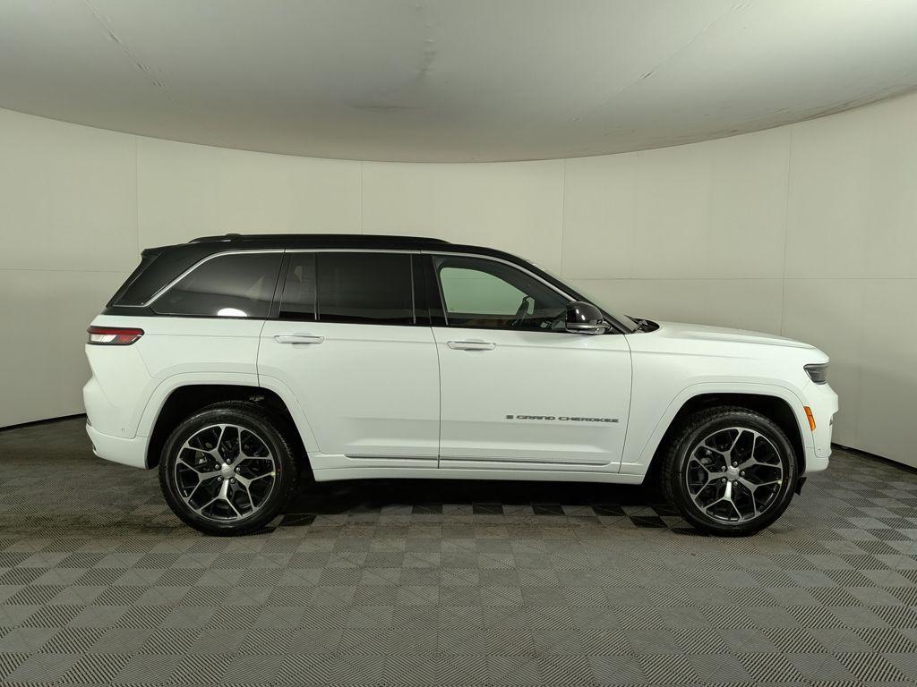 new 2025 Jeep Grand Cherokee car, priced at $63,561