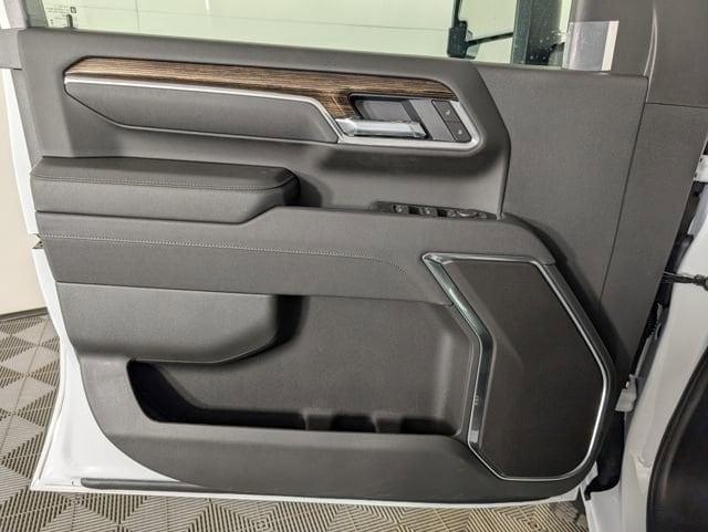 new 2025 GMC Sierra 2500 car, priced at $74,644