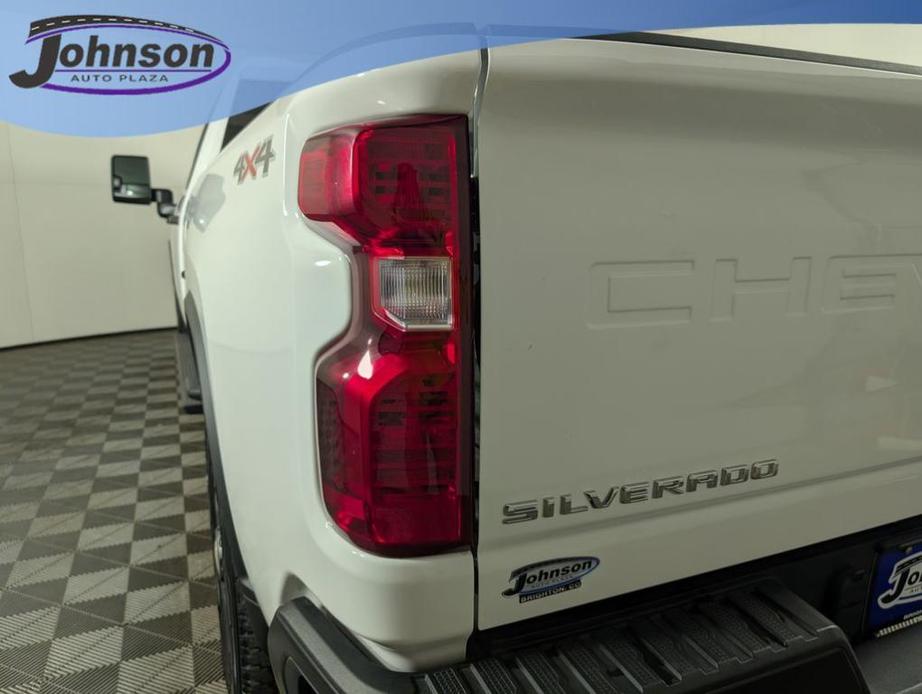 used 2022 Chevrolet Silverado 2500 car, priced at $49,988