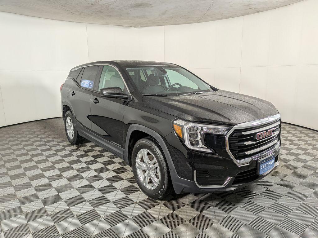 used 2024 GMC Terrain car, priced at $23,636