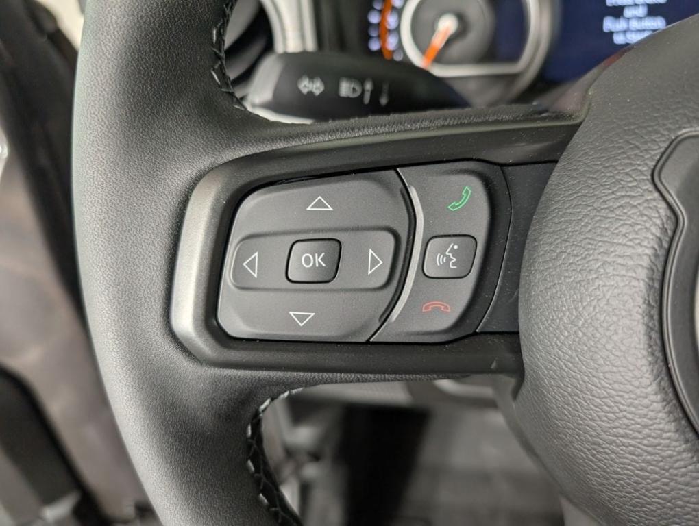 new 2025 Jeep Wrangler car, priced at $48,043