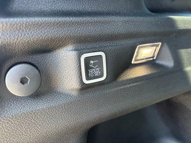 new 2025 Jeep Grand Cherokee L car, priced at $49,195