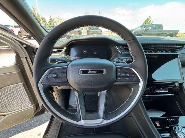 new 2025 Jeep Grand Cherokee L car, priced at $49,195