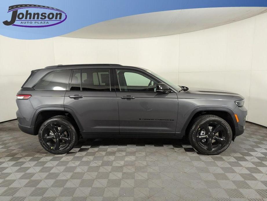 new 2025 Jeep Grand Cherokee car, priced at $43,903