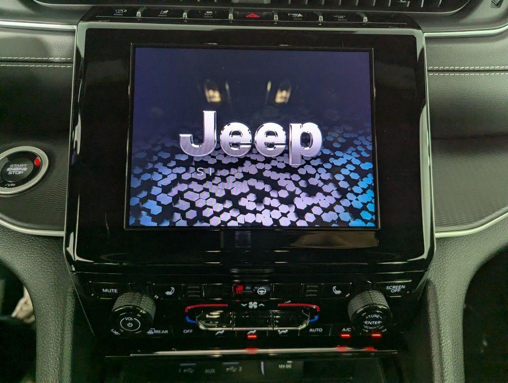 new 2025 Jeep Grand Cherokee car, priced at $44,880