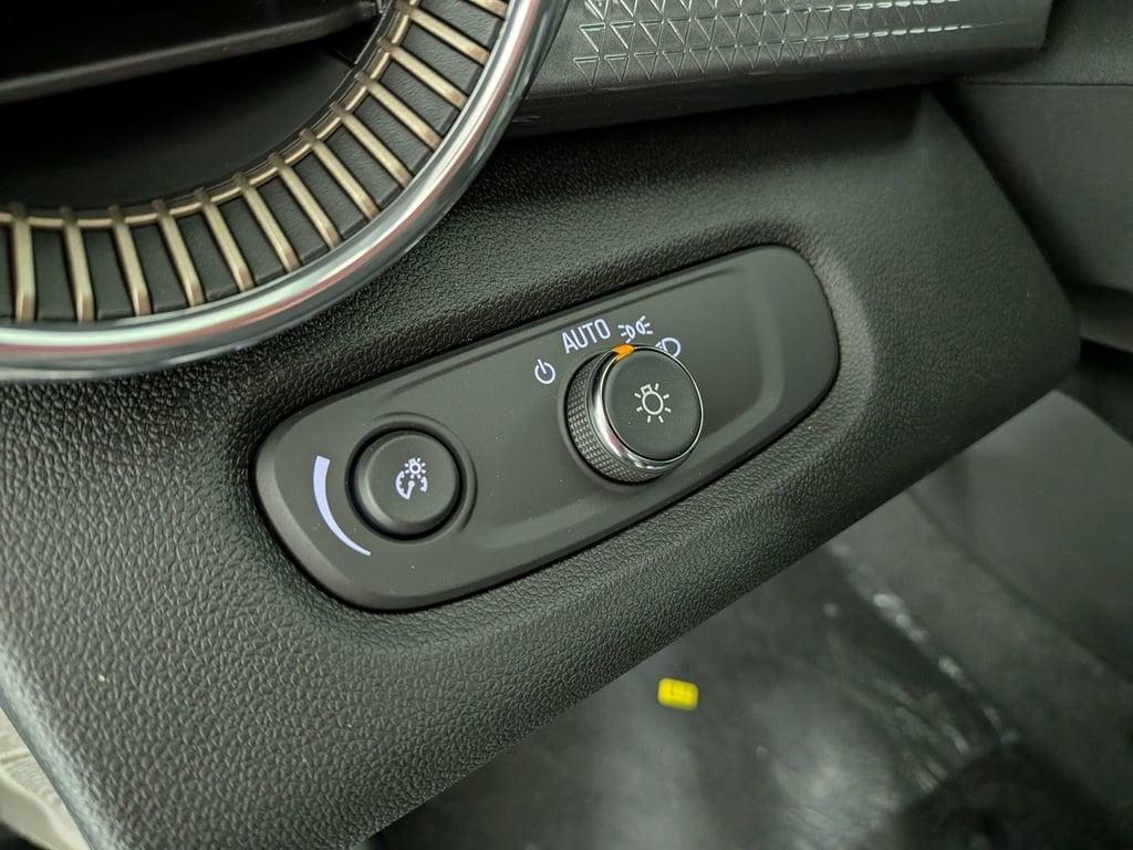 new 2026 Chevrolet Trax car, priced at $27,088