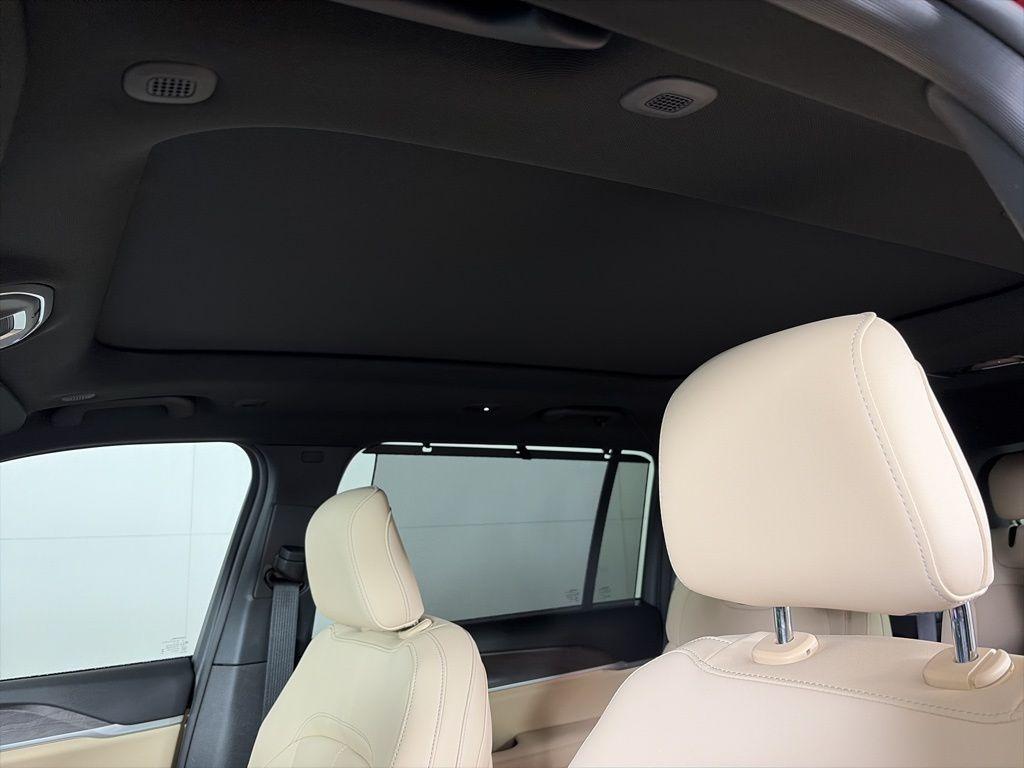 new 2025 Jeep Grand Cherokee L car, priced at $48,186