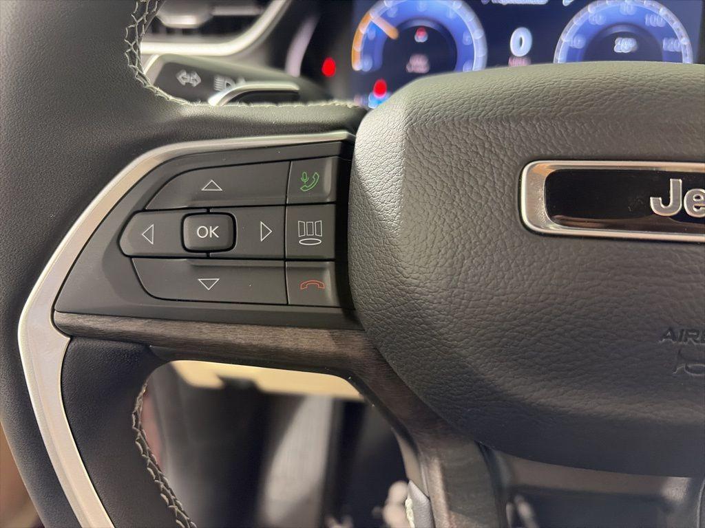 new 2025 Jeep Grand Cherokee L car, priced at $48,186