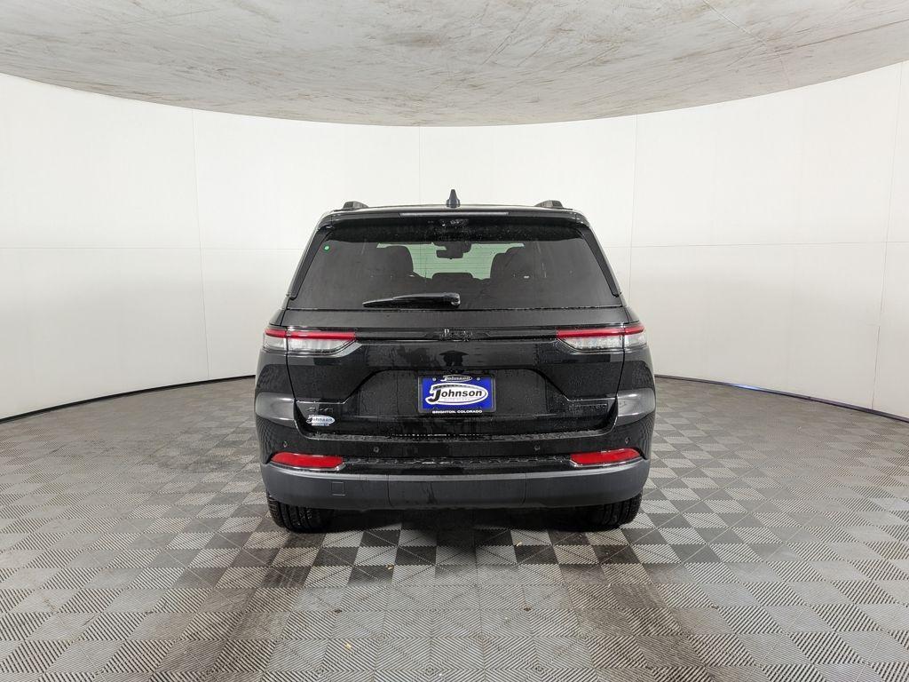 new 2025 Jeep Grand Cherokee car, priced at $50,704