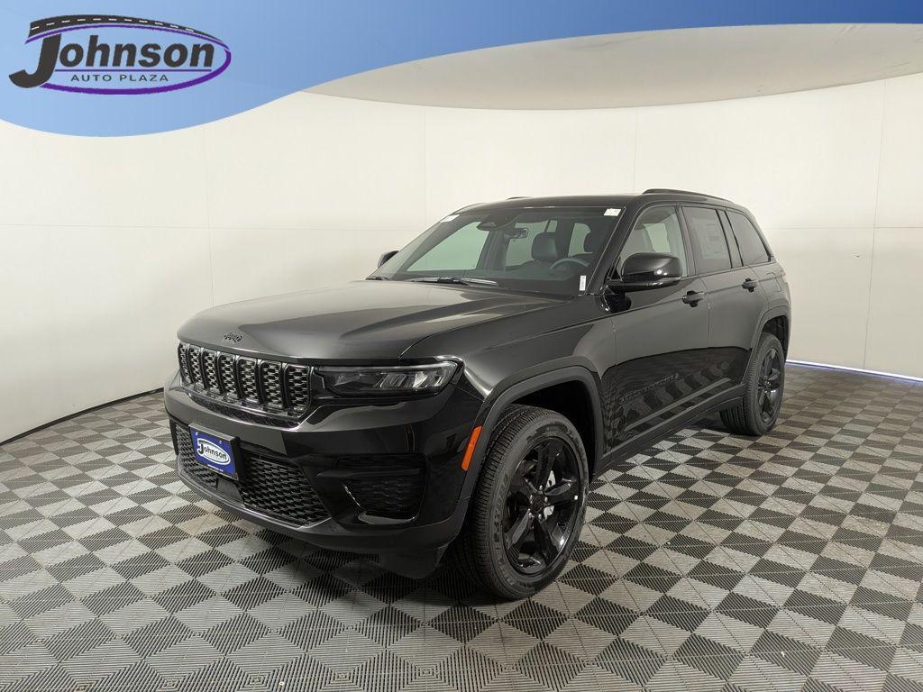 new 2025 Jeep Grand Cherokee car, priced at $44,278