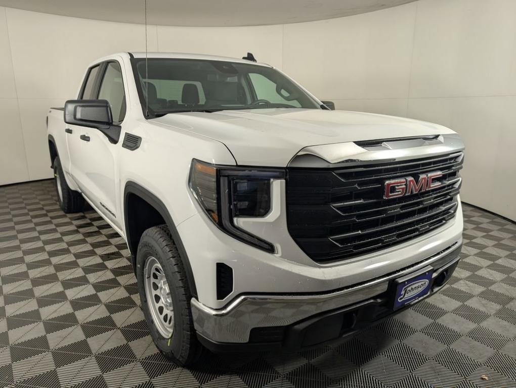 new 2025 GMC Sierra 1500 car, priced at $47,569