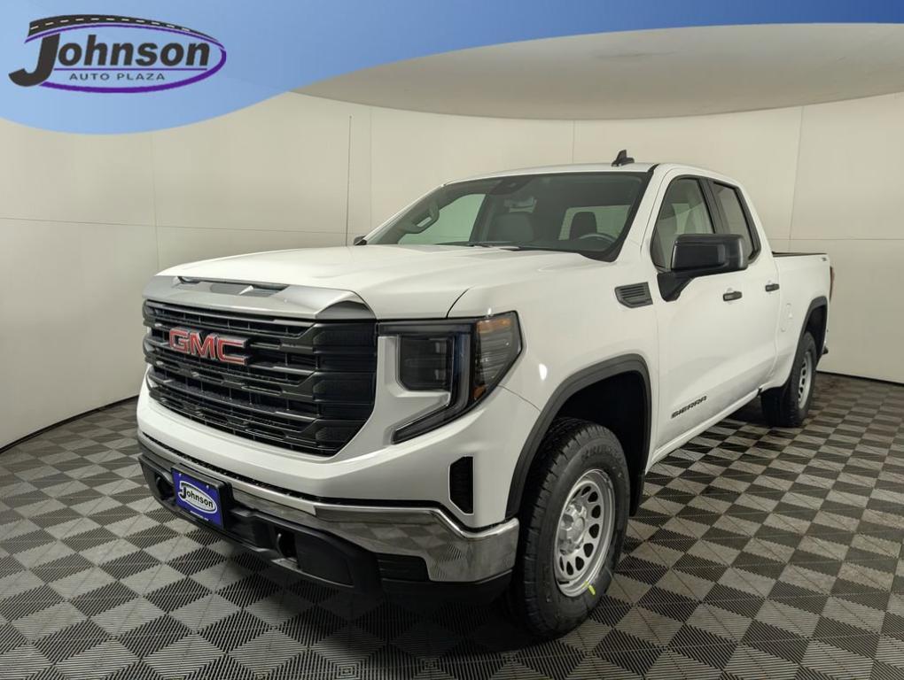 new 2025 GMC Sierra 1500 car, priced at $47,569