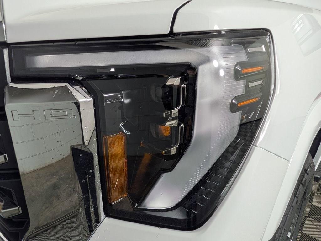 new 2025 GMC Sierra 2500 car, priced at $77,450