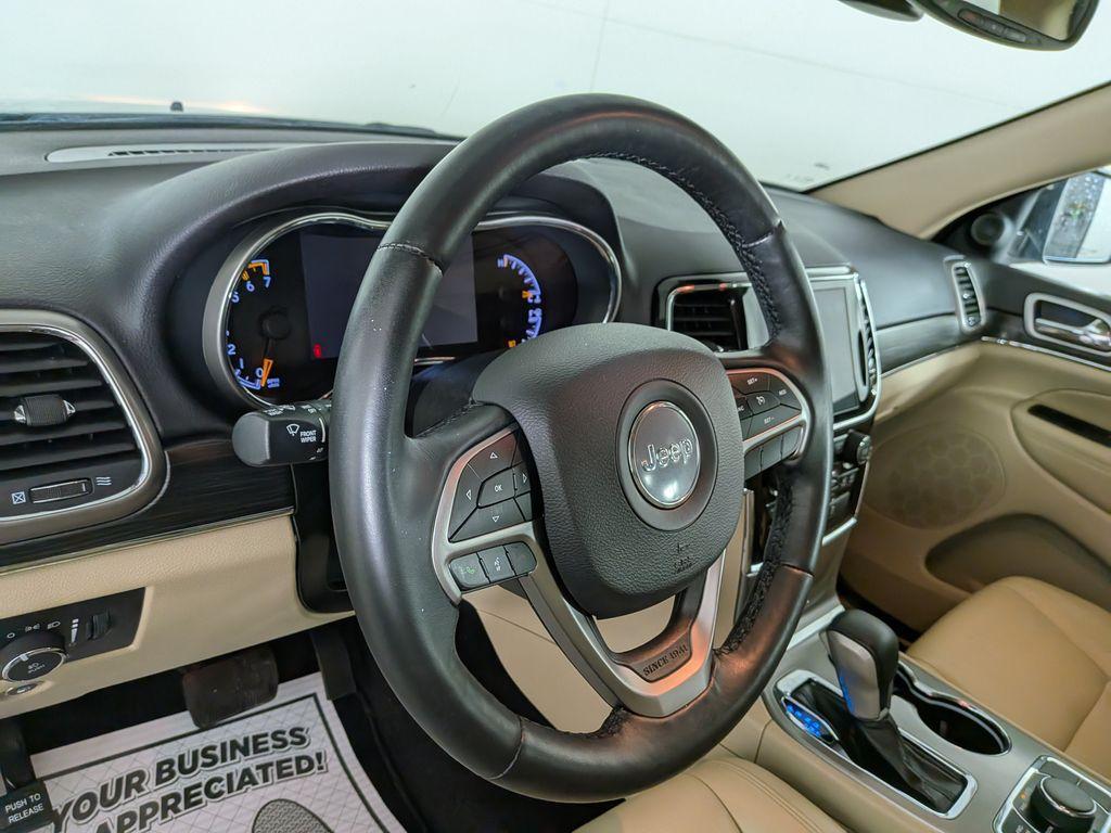 used 2020 Jeep Grand Cherokee car, priced at $29,488