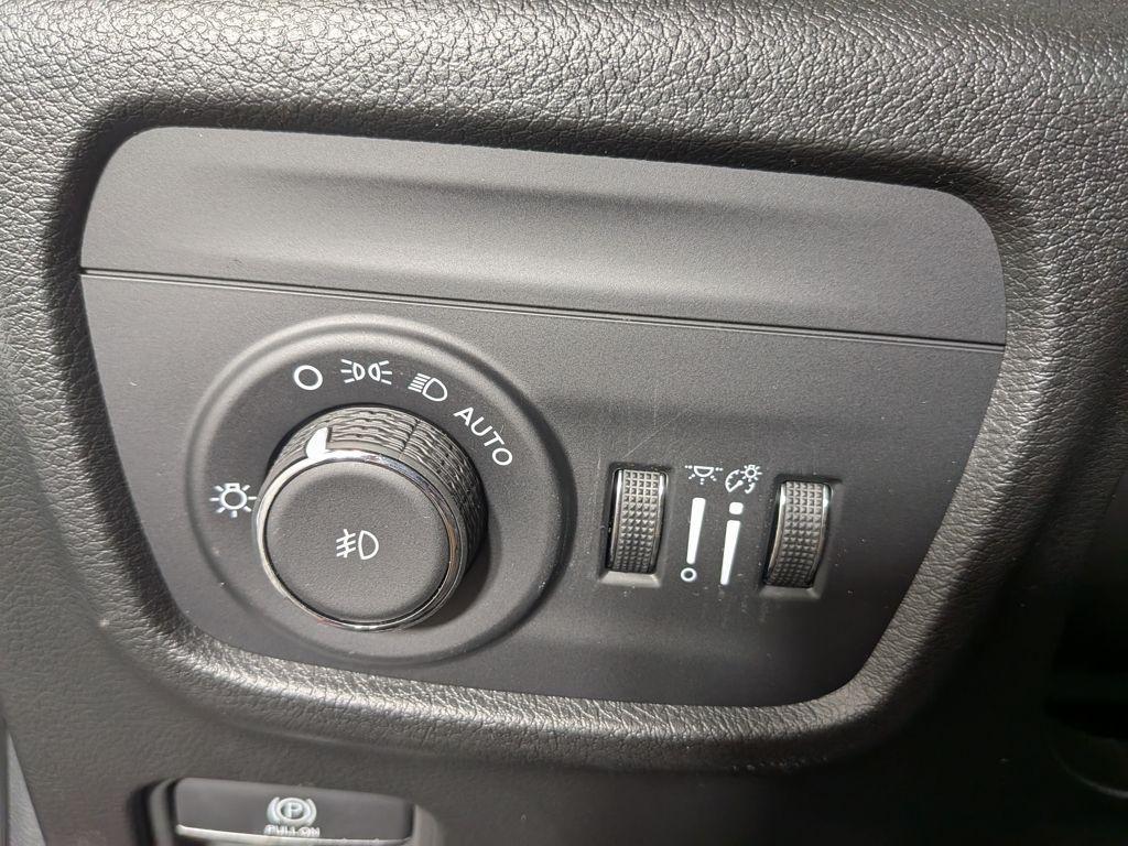 new 2025 Jeep Grand Cherokee L car, priced at $62,989