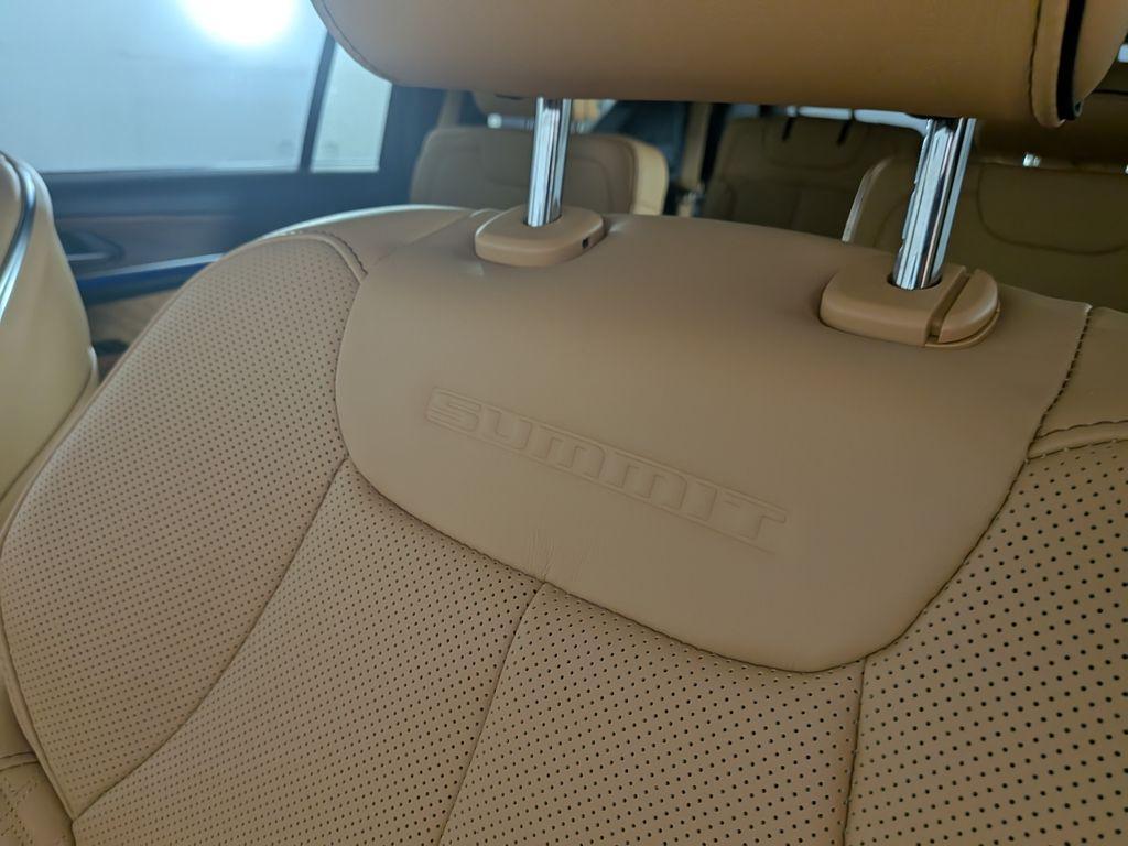 new 2025 Jeep Grand Cherokee L car, priced at $62,989