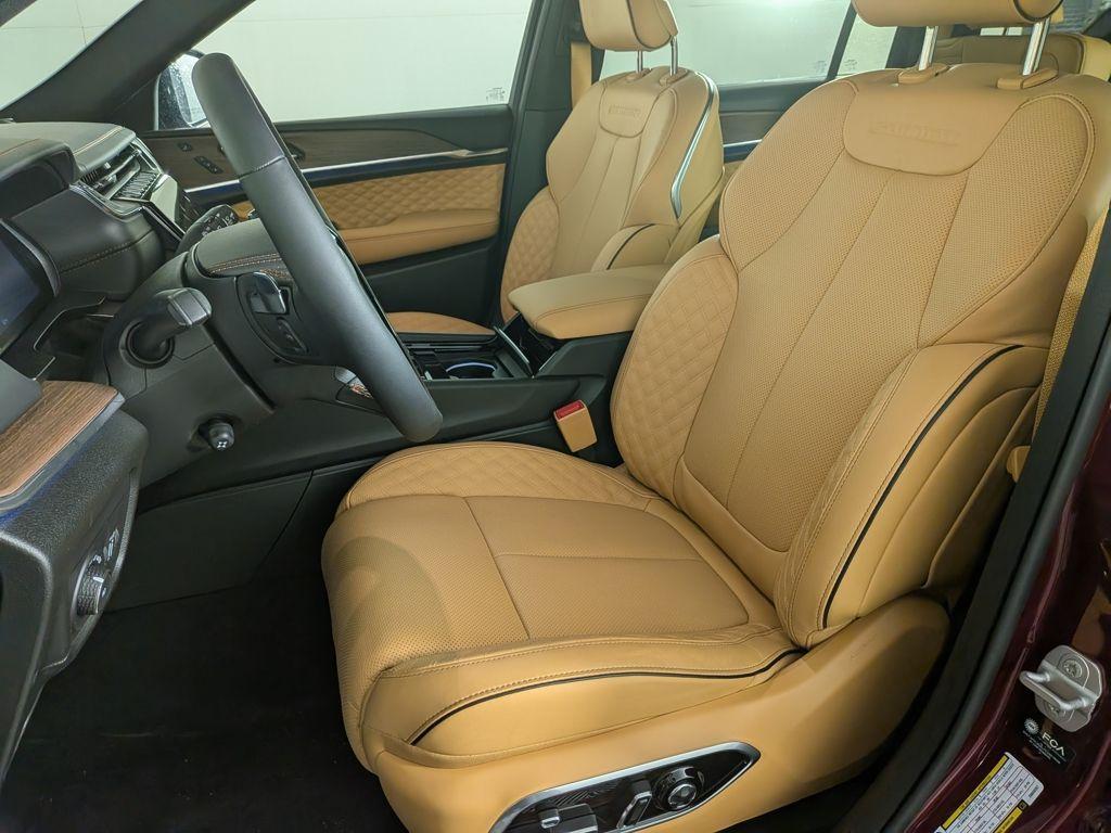 new 2025 Jeep Grand Cherokee L car, priced at $62,989