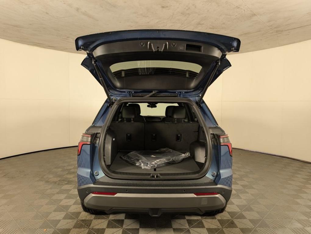 new 2026 Chevrolet Equinox car, priced at $33,910