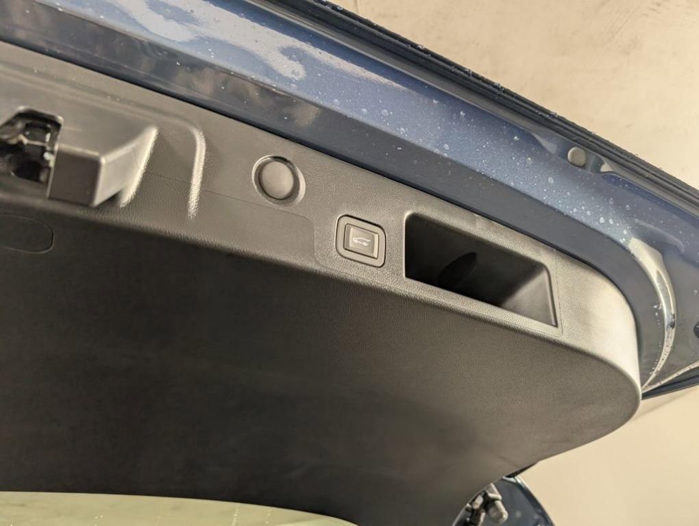 new 2026 Chevrolet Equinox car, priced at $33,910