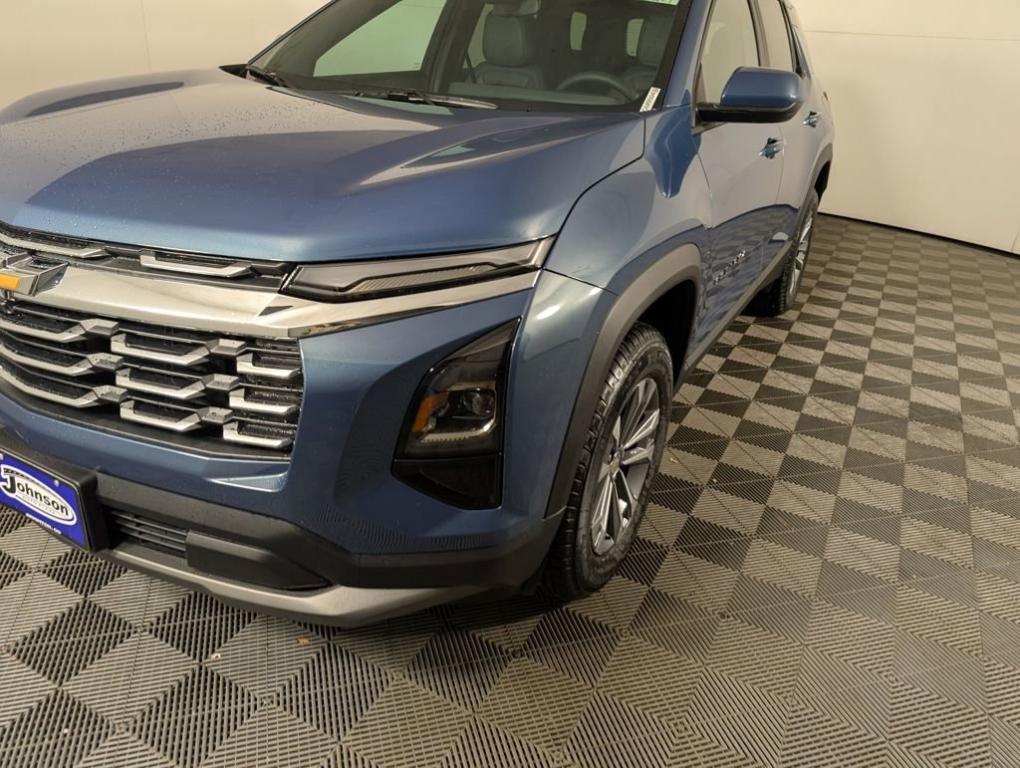 new 2026 Chevrolet Equinox car, priced at $33,910