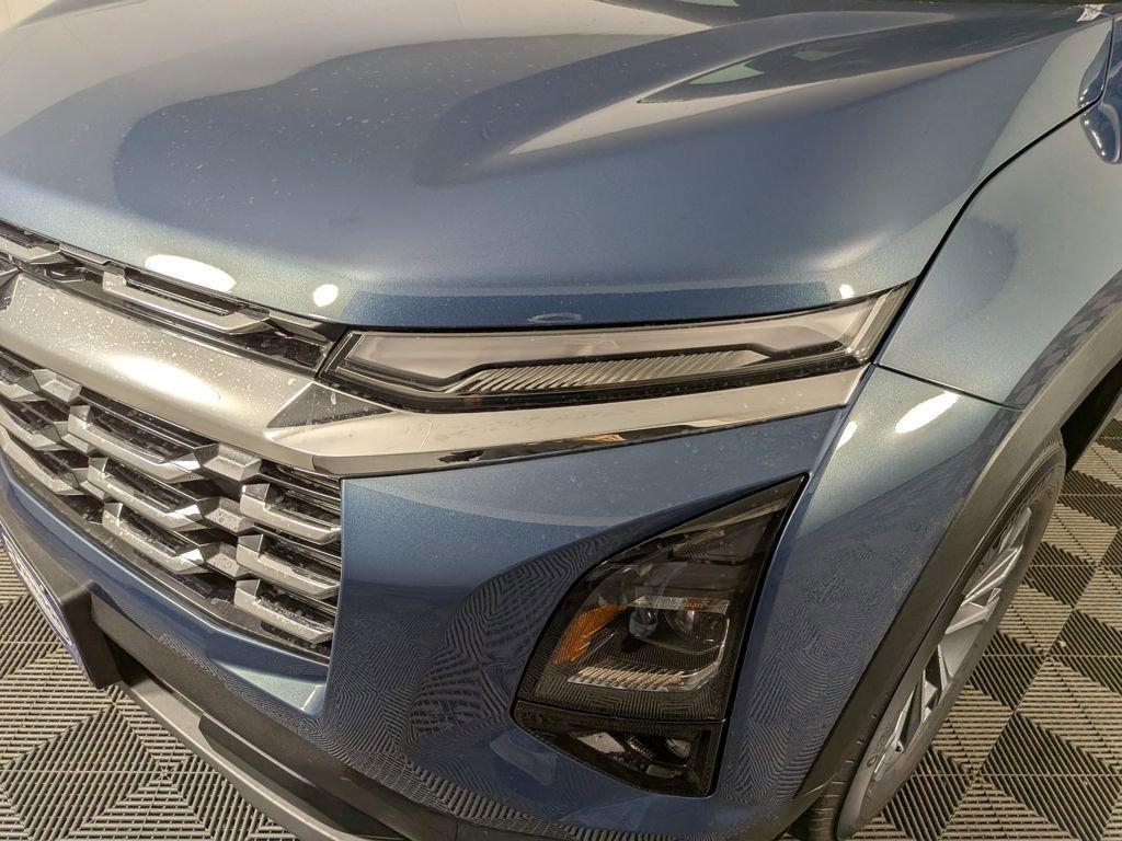 new 2026 Chevrolet Equinox car, priced at $34,944