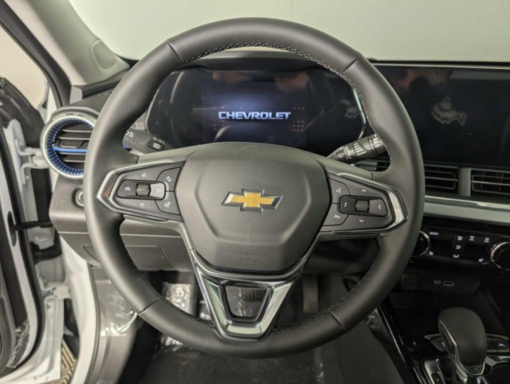 new 2025 Chevrolet Trax car, priced at $25,584