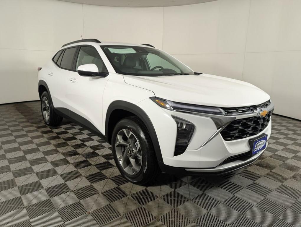 new 2025 Chevrolet Trax car, priced at $25,584