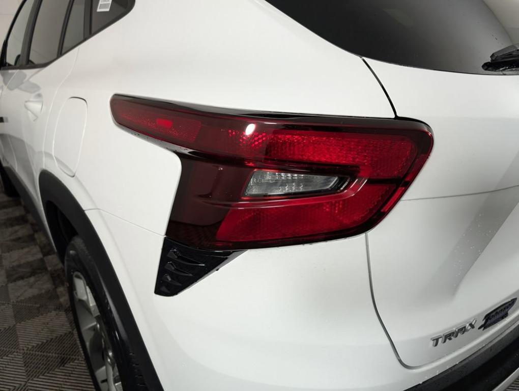 new 2025 Chevrolet Trax car, priced at $25,584