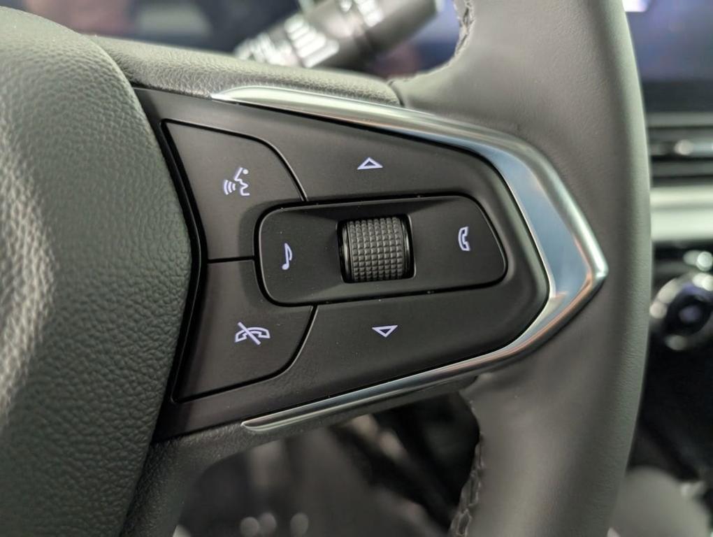 new 2025 Chevrolet Trax car, priced at $25,584