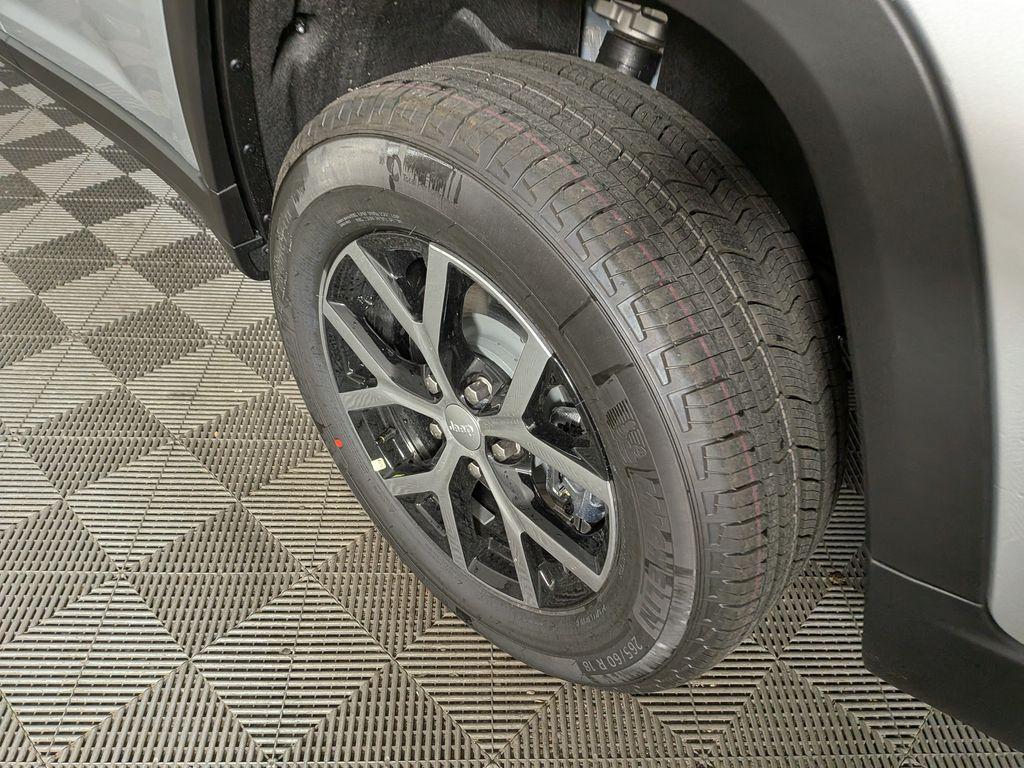 new 2025 Jeep Grand Cherokee L car, priced at $47,720