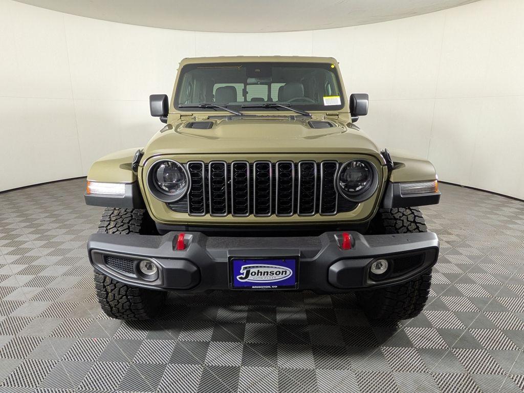 new 2025 Jeep Gladiator car