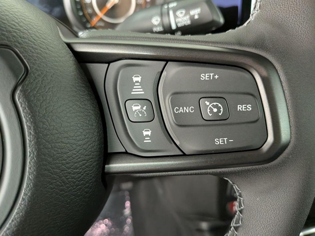 new 2025 Jeep Gladiator car, priced at $50,986
