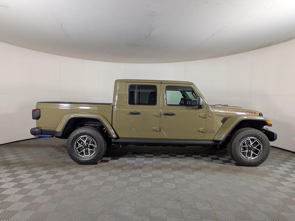 new 2025 Jeep Gladiator car